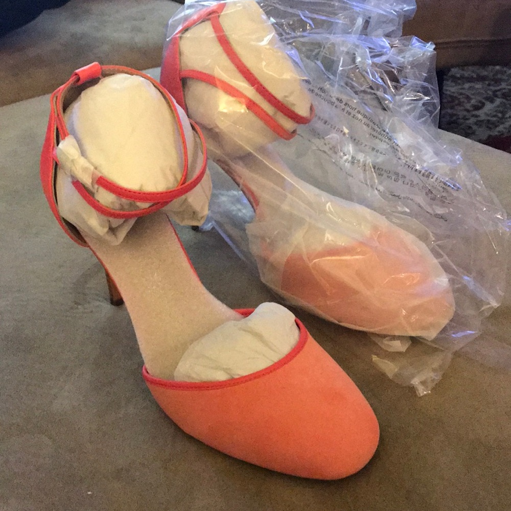 Coral dress heels